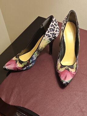 Nine West Floral Heels sz 7.5